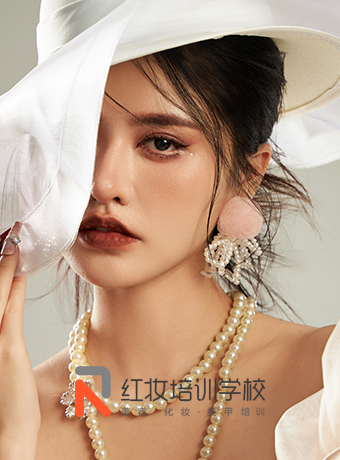海口学化妆|红妆培训学校法式复古妆容作品欣赏